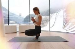每天10分钟基础瑜伽动作，让你的身材越来越好！