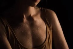 <b>女生的胸真的能越揉越大吗</b>